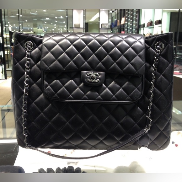 Chanel Large Shopping 30CM Black Cavier Lambskin NWT, original box. Authentic - Picture 8 of 9